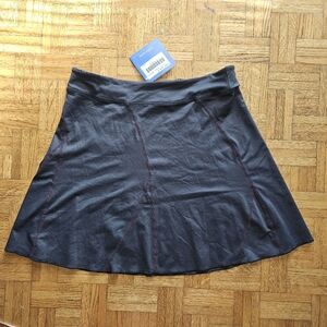NWT‎ Title nine skirt nicki's skirt medium black